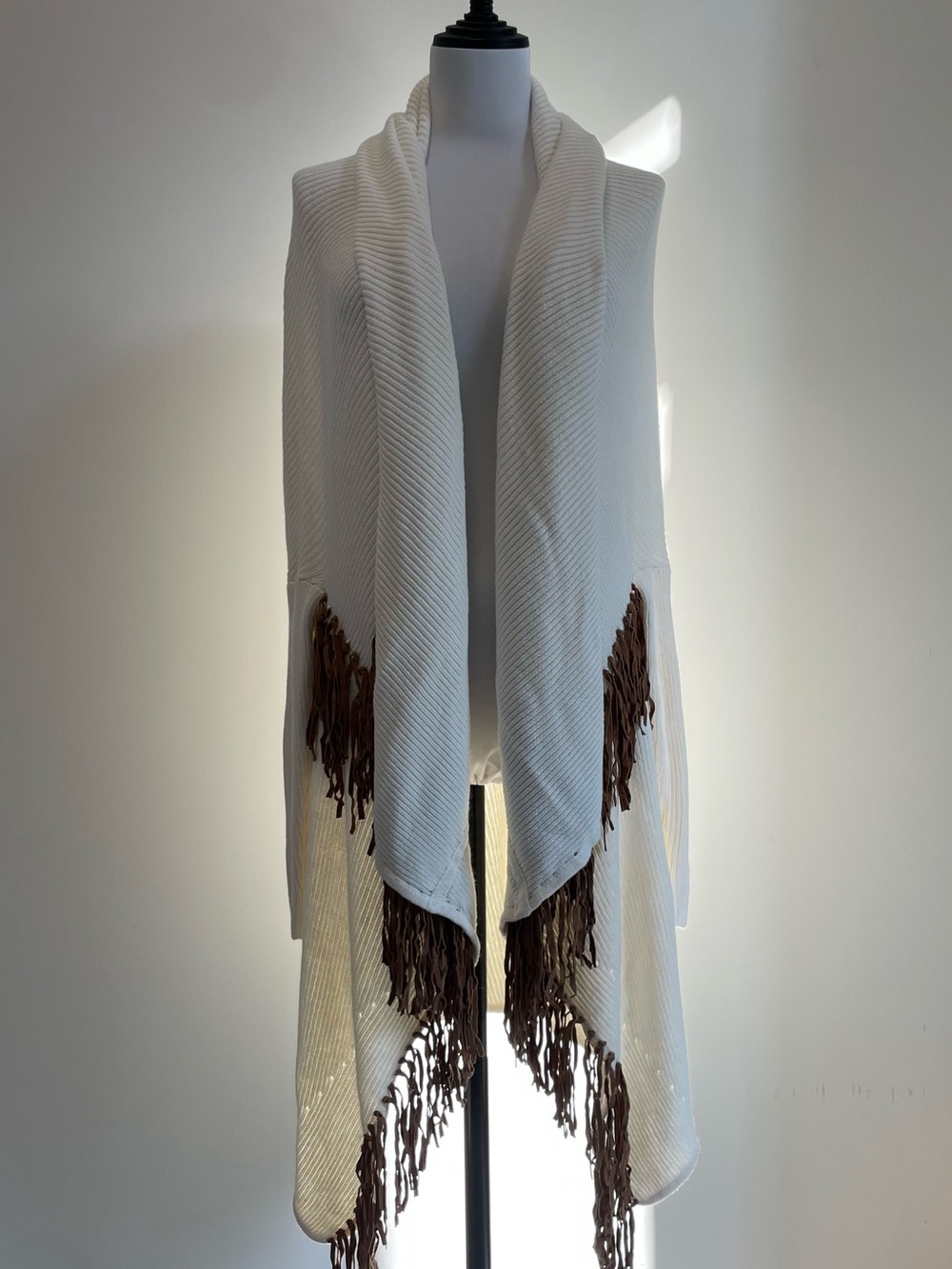 Maje NWT Ivory Open-Front Fringe Wrap with Brown Trim